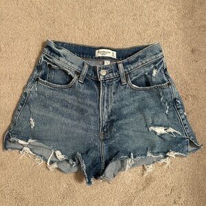 Abercrombie cut-off shorts - Size 0, curve love